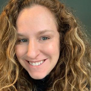 Meet your Posher, Rebecca